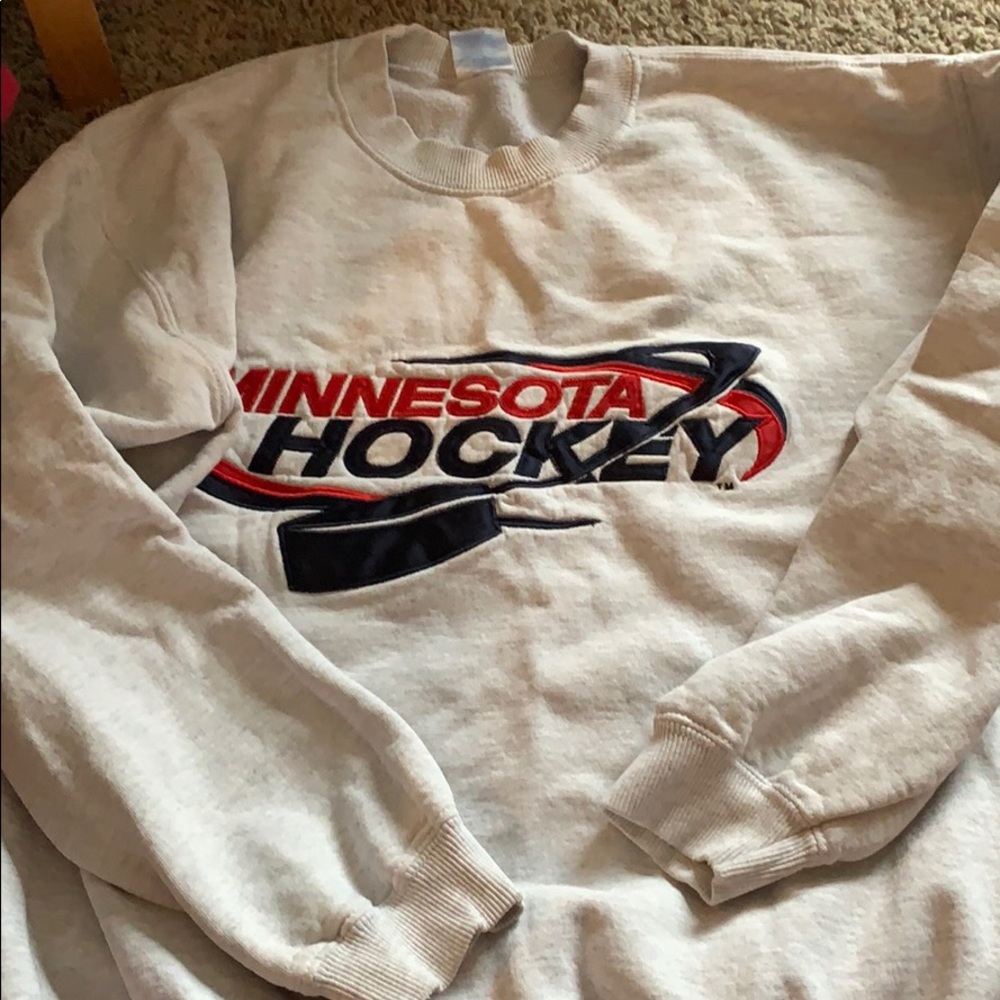 Vintage Minnesota hockey crew neck